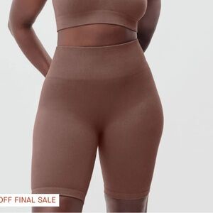 Everlane Brown biker shorts